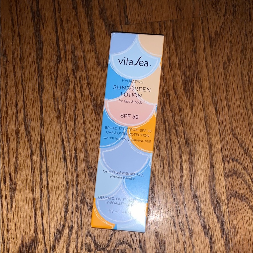 VitaSea Hydrating Sunscreen Lotion SPF 50